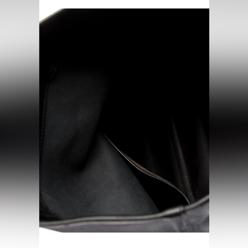 Like New Cuyana Tall Easy Tote, black pebbled leather, insert ($295 + $98 value) - Picture 5 of 8